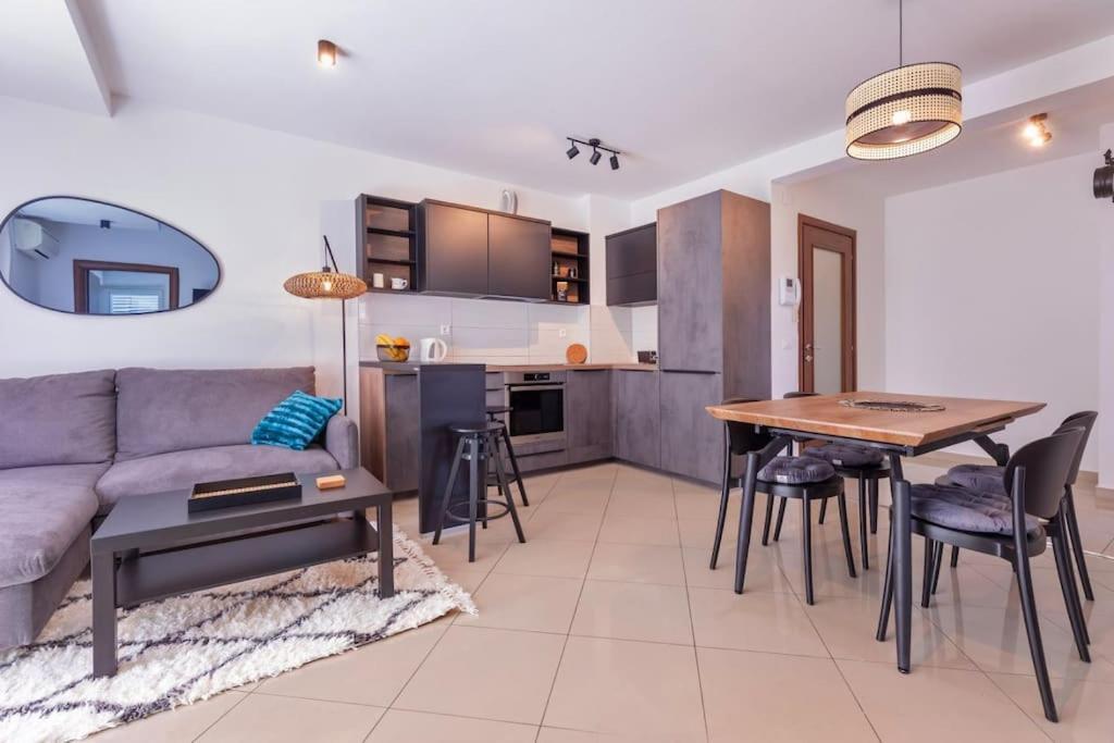 Stylish Two Bedroom Apartment&Garage Parking Place دوبروفينك المظهر الخارجي الصورة